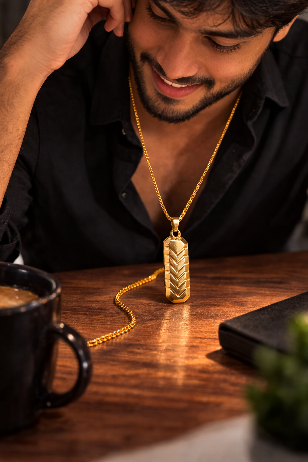 Classic Gold Finish Pendant Chain for Men