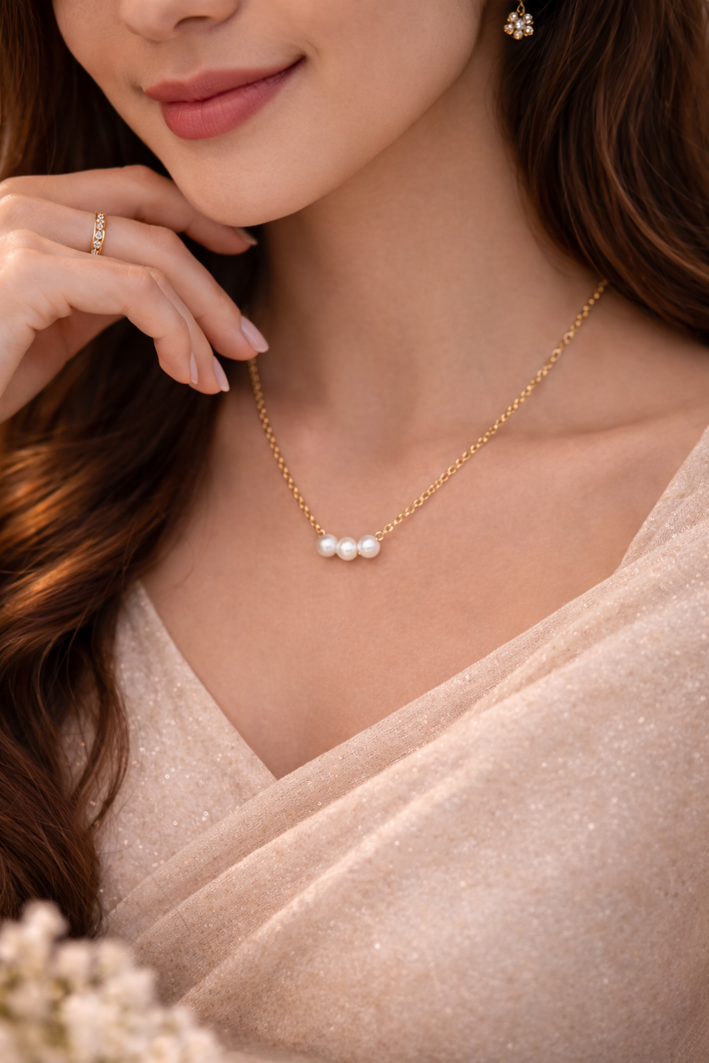 Minimalist Triple Pearl Pendant Necklace – Stylish Daily Wear Chain