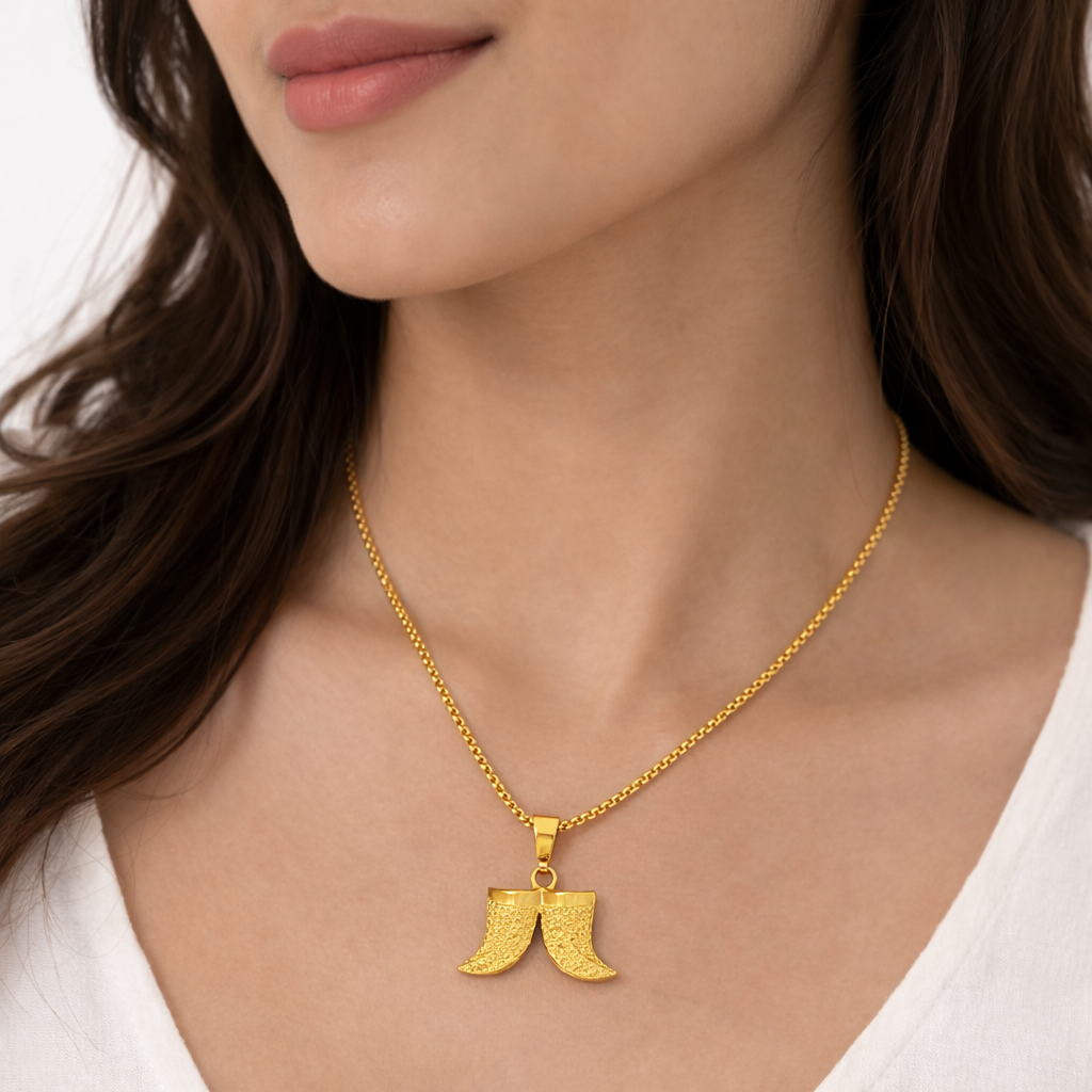 Classic Gold Pendant Chain – Unisex Fashion Necklace