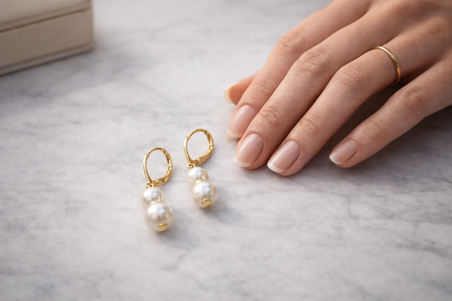 Luxury Pearl Earrings with Gold Hooks